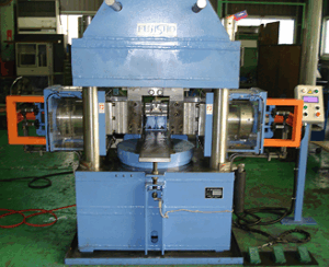 180T口先成型プレス